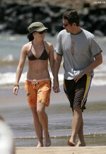 Alyson Hannigan Bikini body 8