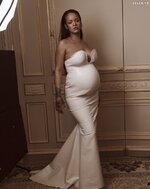 Rihanna pregnant topless nipples vogue photo shoot 6