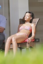 Rihanna  Bikini Candids in Hawaii 1