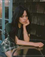 Jenna Ortega (10).jpg