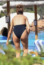 Lilly_Becker_in_swimsuit_in_Sardinia_08-01-2023__6_.jpg