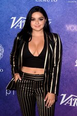 Ariel Winter Cleavage 12