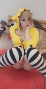 07 Pikachu 7