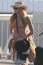 Elle macpherson bikini sydney harbour 3