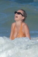 Caroline Vreeland Wet Bikini 13