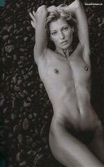 Giulia Siegel    Playboy Mrz 1999 5
