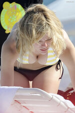 Brooklyn Decker bikini 6