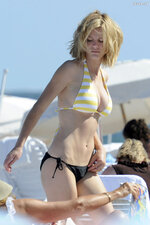 Brooklyn Decker bikini 7