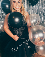 I am a little in love with these black balloons