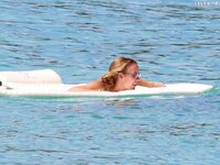 Caroline wozniacki in bikini on the beach in barbados 10 28 2019 12f61c649d586ba39eb7b69b
