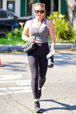 Hilary Duff   Arrives for her workout session at a gym in Studio City 06