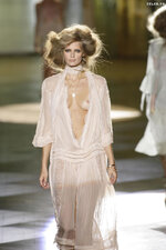 47955 julia stegner RobCav08SS10 123 580lo