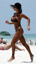 Gallery enlarged shauna sand running bikini 01