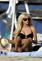 Victoria Silvstedt  Bikini St Tropez 3