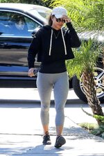 Halle berry cameltoe outside a gym in west hollywood 8957