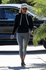 Halle berry cameltoe outside a gym in west hollywood 3898