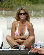 Rachel Hunter Beach 6