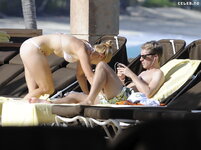 Sabine Lisicki Bikini Candids poolside in Bahamas November 22 2013 24 11272013192332000000