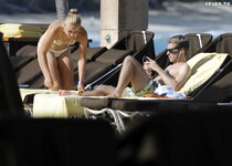 Sabine Lisicki Bikini Candids poolside in Bahamas November 22 2013 34 11272013192453000000