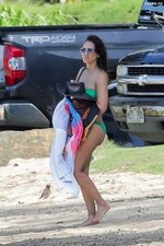 Jessica alba beach paparazzi shots bikini hawaii 5