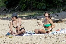 Jessica alba beach paparazzi shots bikini hawaii 21