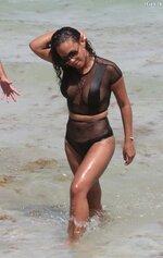 Christina milian in a bikini enjoys the beach in miami 190817 6