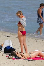 Uma thurman wearing a bikini at a beach in st barts march 152015 x41 11