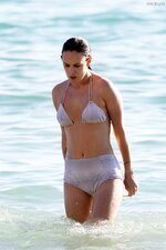 Rumer willis in bikini 19