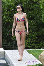 Rumer willis in bikini 03