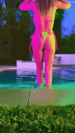 Carmen Electra   Bikini 06