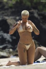 Amber Rose   Topless Bikini Candids in Maui 1