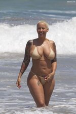 Amber Rose   Topless Bikini Candids in Maui 15
