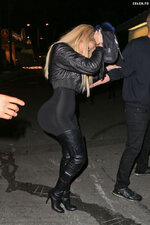 Khloe Kardashian in Tights Bodysuit  06 662x993 morph