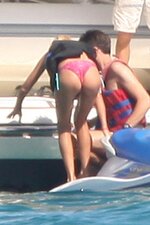 Tara Reid -Bikini ass (17).jpg