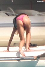 Tara Reid -Bikini ass (19).jpg