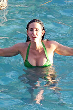 0302 courteney cox bikini 17