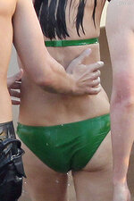 0302 courteney cox bikini 25