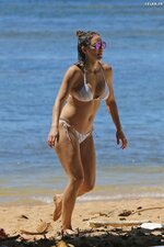 Katharine mcphee in bikini at a beach in hawaii 08 27 2017 0