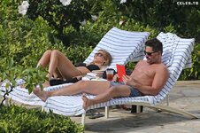 Sofia vergara bikini candids at a pool in hawaii december 2014 9