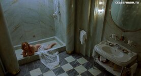 Milla Jovovich nude   Resident Evil 2002 1