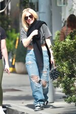 Avril Lavigne shopping in Beverly Hills 03 15 2024  13 