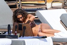 Chantel Jeffries Miami Beach Bikini Stunning Physique 19