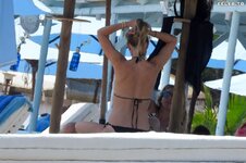 Gwyneth paltrow in a black bikini in marbella spain 06 24 2017 3