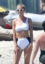 Gwyneth paltrow in bikini beach in cabo mexico september 2016 13