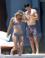 Maria sharapova shows off bikini body on vacation with boyfriend in cabo mexico july 2014 21