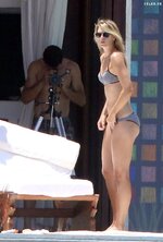 Maria sharapova shows off bikini body on vacation with boyfriend in cabo mexico july 2014 14