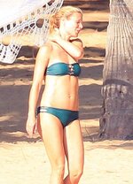 Gwyneth paltrow bikini candids in mexico march 2015 5