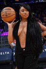 megan-thee-stallion-braless-breasts-nba-game-13.jpg