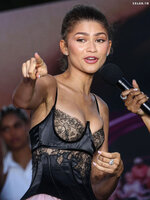 Zendaya   Premiere of Amazons Challengers 2024 04 16   08