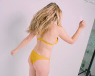 Hannah Yellow Bikini Shooting 4